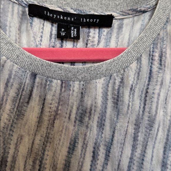 Theyskens' Theory top - Picture 3 of 6